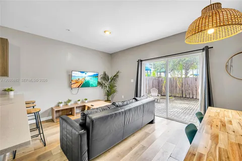 $3,500 | 171 Northwest 158th Street, Unit 1, Miami, FL 33169