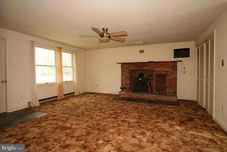 1332 Calvert Road Chester, MD 21619 - Photo 8 of 17 Family Room