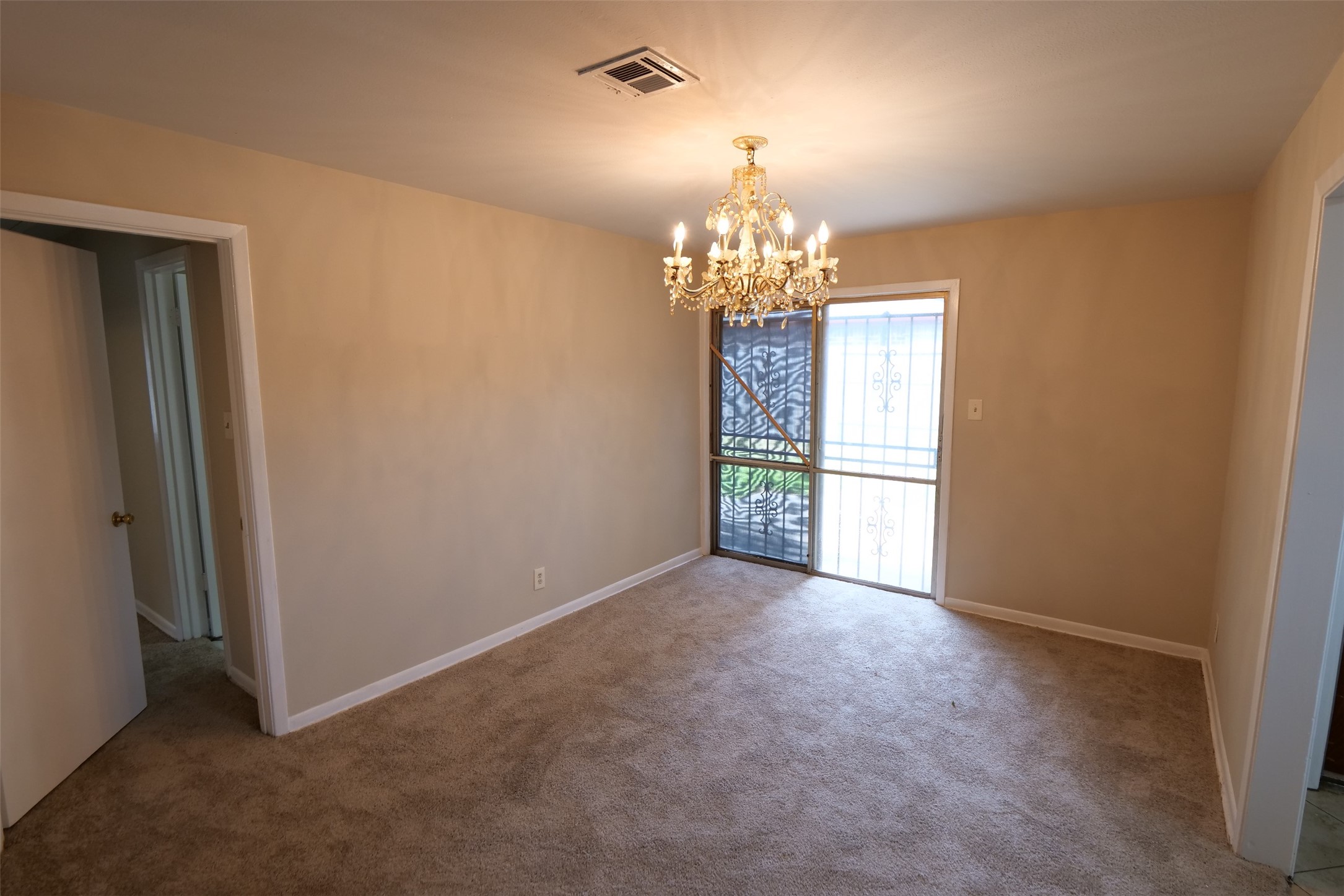 6118 Rietta Street Houston, TX 77016 - Photo 6 of 22 Gallery Image 6