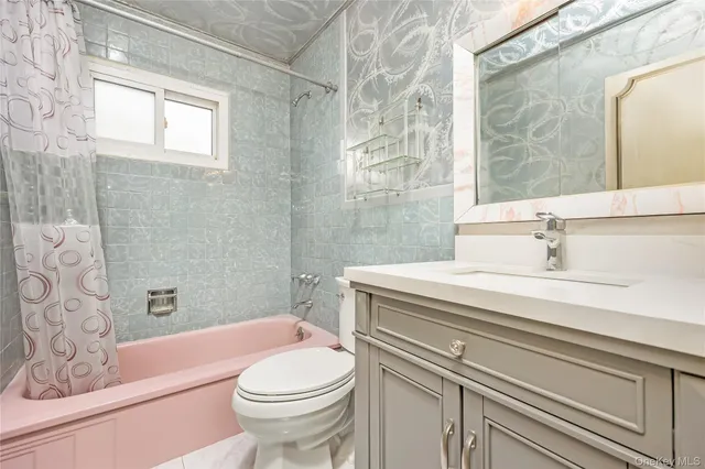 $1,298,000 | 16-07 201st Street | Clearview