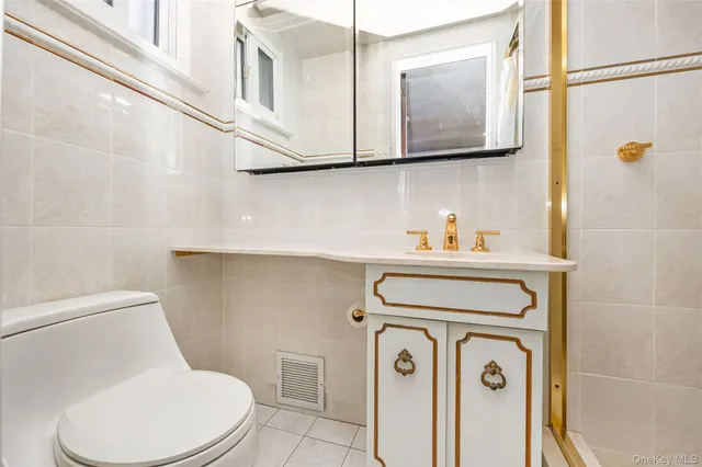 $1,298,000 | 16-07 201st Street | Clearview