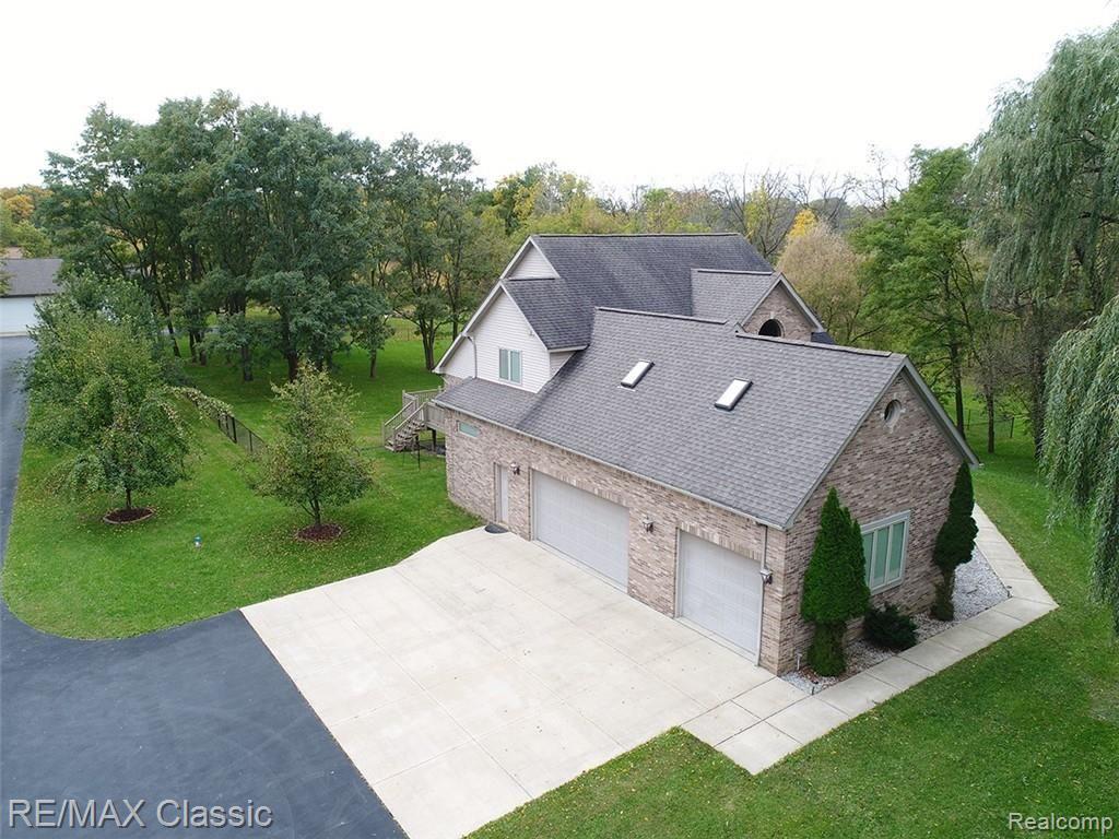 7679 Kearney Road Whitmore Lake, MI 48189 - Photo 4 of 68 DJI_0214.JPG