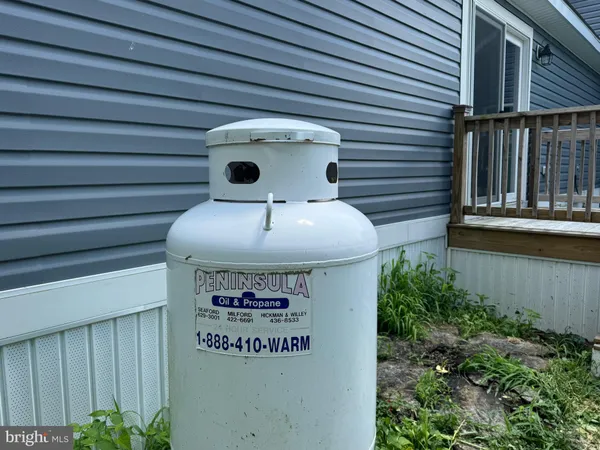 a view of a entryway of the house
