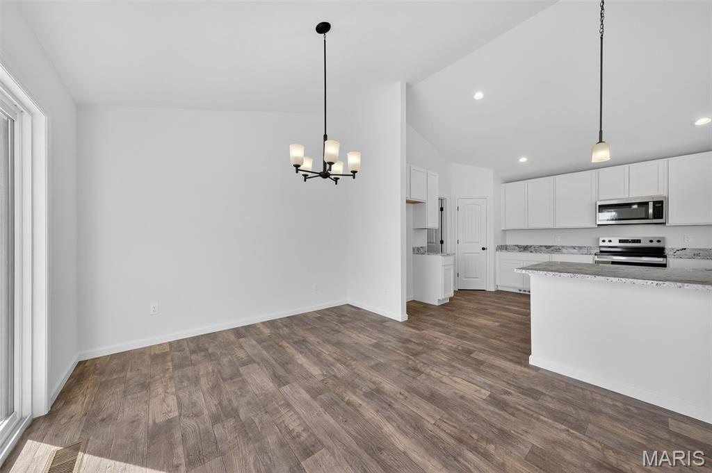 104 Tick Road Silex, MO 63377 - Photo 11 of 46