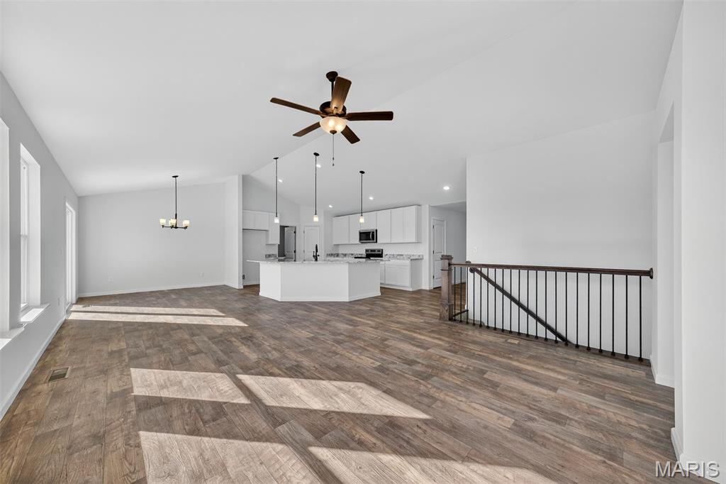 104 Tick Road Silex, MO 63377 - Photo 7 of 46