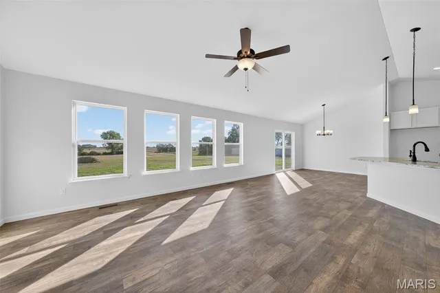 $429,000 | 104 Tickridge Road, Silex, MO 63377