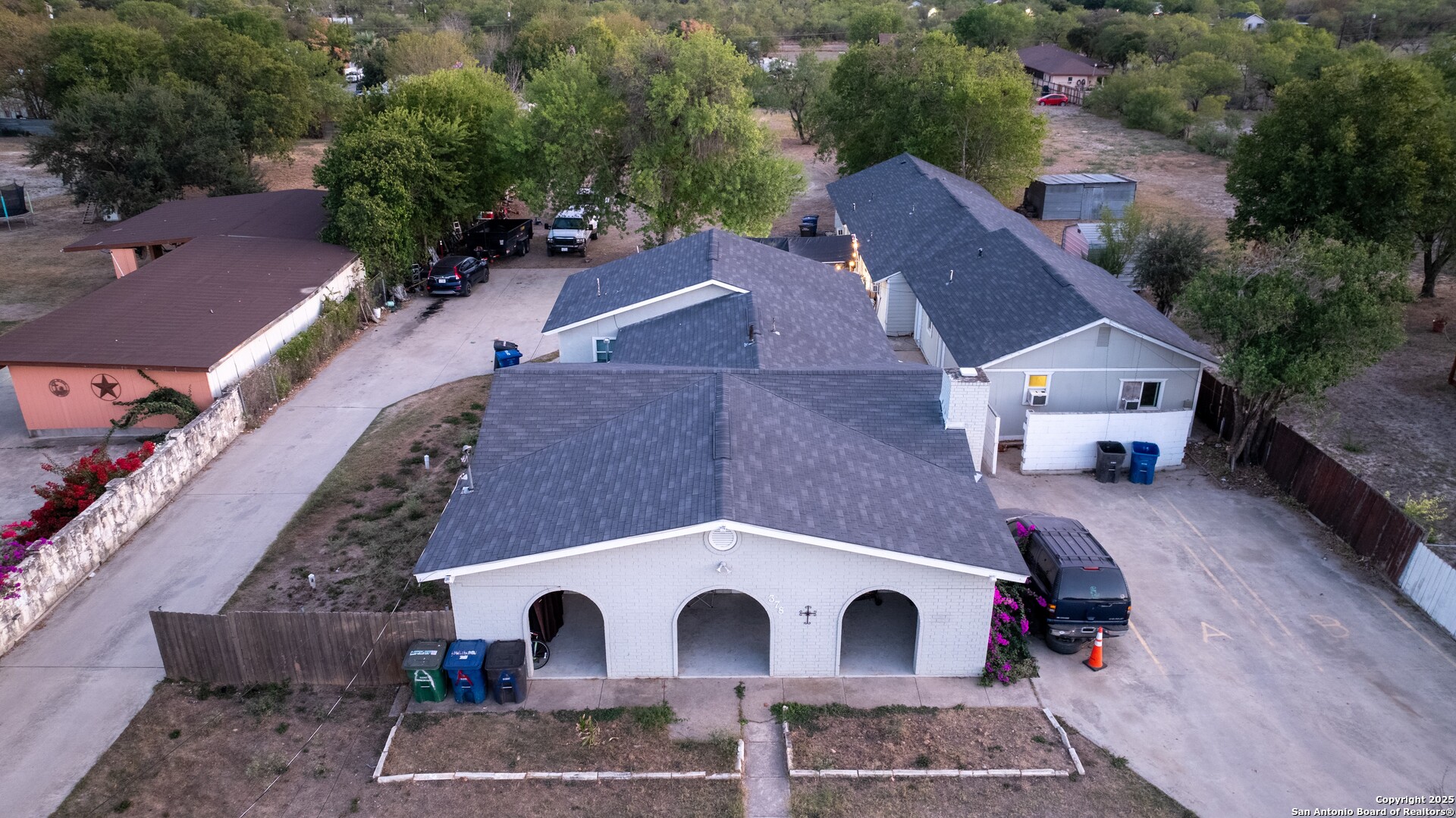 378 East Petaluma Boulevard San Antonio, TX 78221 - Photo 1 of 14 a view of house with a yard