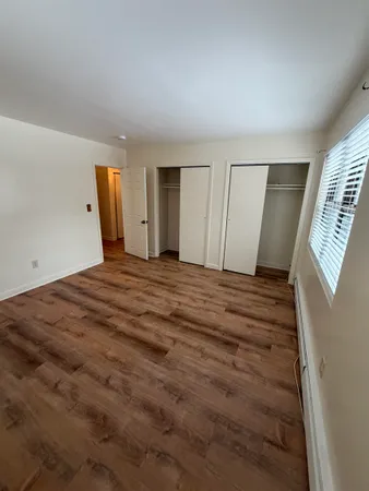 $2,400 | 4 Brook Road, Unit 5, Salem, NH 03079