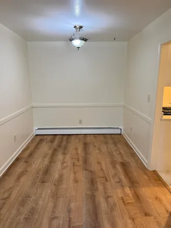 $2,400 | 4 Brook Road, Unit 5, Salem, NH 03079
