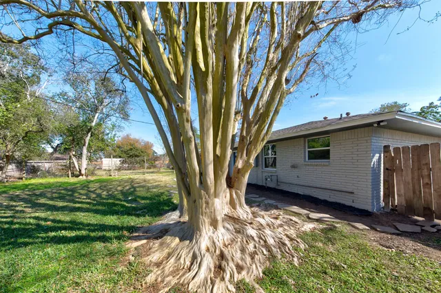 $275,000 | 5774 Greencraig Drive, Houston, TX 77035