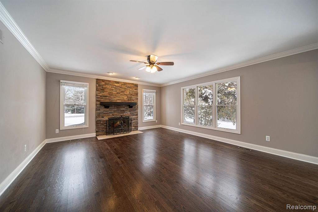 6627 Ridgewood Court Clarkston, MI 48348 - Photo 8 of 38