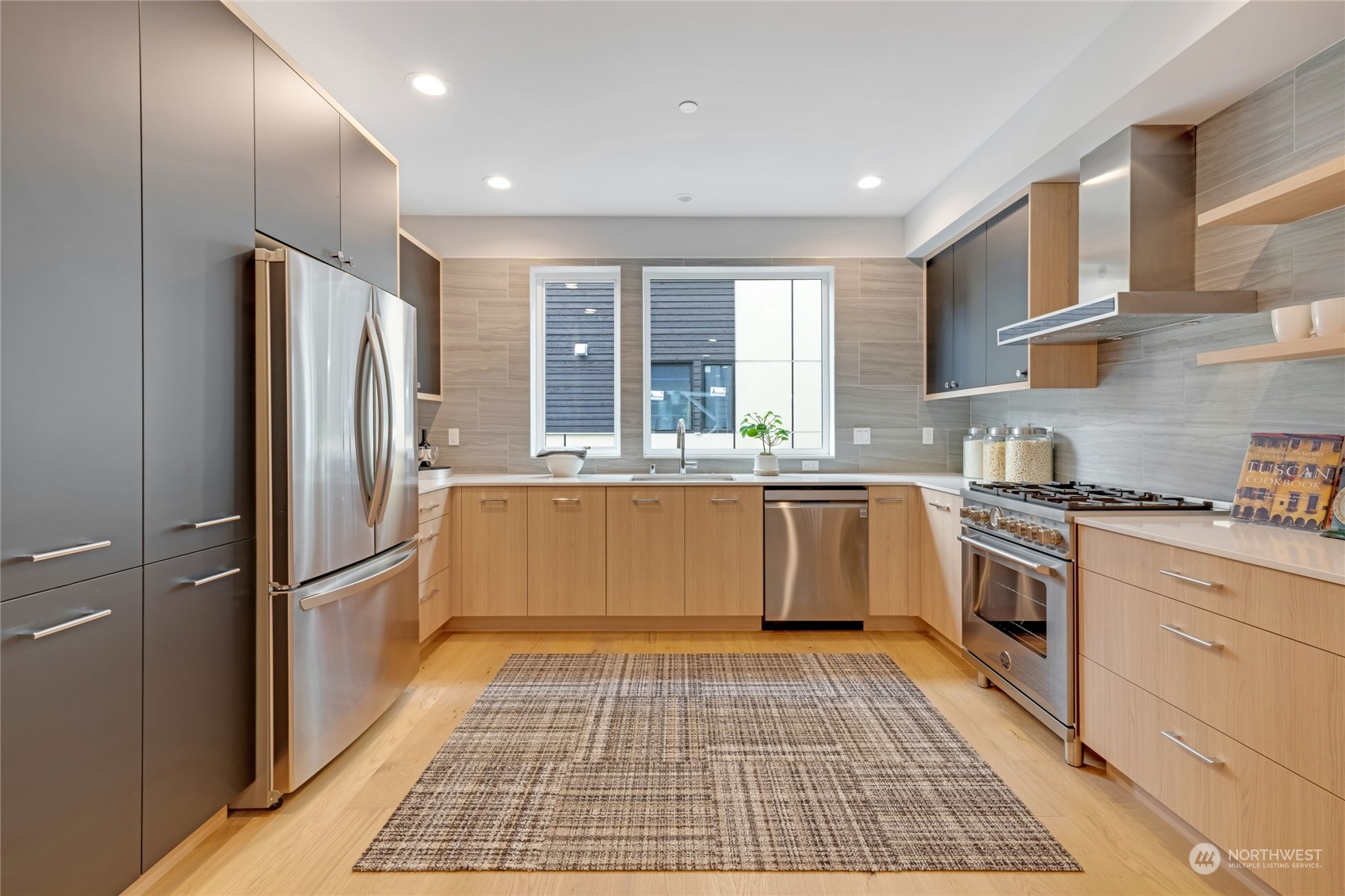 17338 Bothell Way Northeast, Unit D Bothell, WA 98011 - Photo 4 of 21