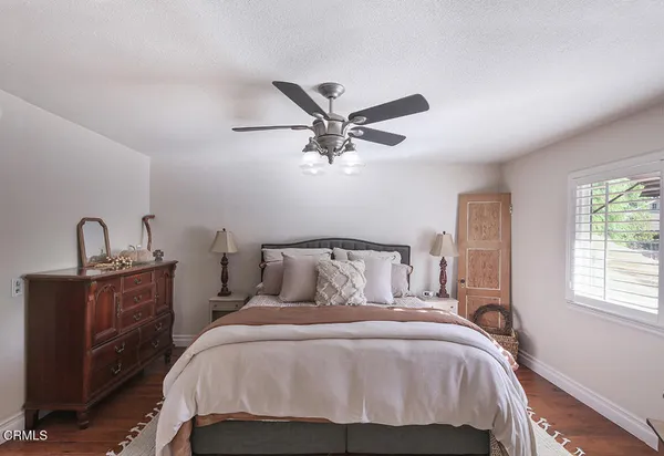 $1,050,000 | 20530 Lisa Gail Drive, Santa Clarita, CA 91350