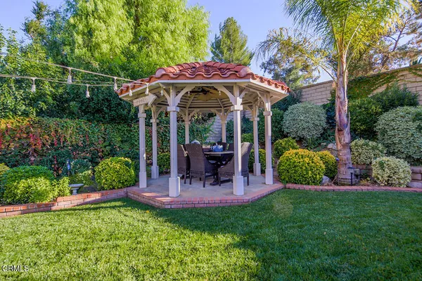 $1,050,000 | 20530 Lisa Gail Drive, Santa Clarita, CA 91350