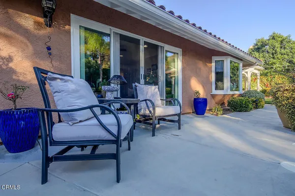 $1,050,000 | 20530 Lisa Gail Drive, Santa Clarita, CA 91350