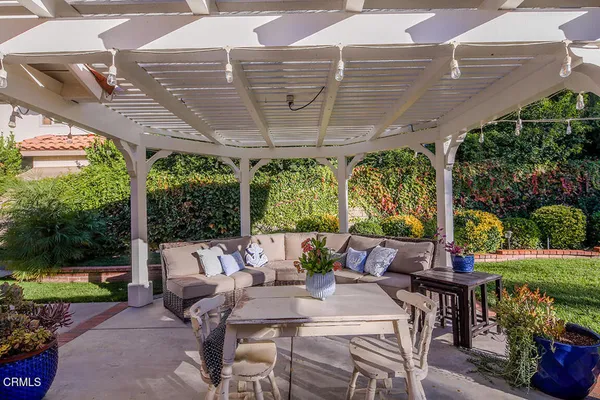 $1,050,000 | 20530 Lisa Gail Drive, Santa Clarita, CA 91350