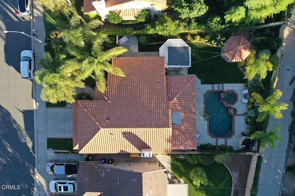 $1,050,000 | 20530 Lisa Gail Drive, Santa Clarita, CA 91350