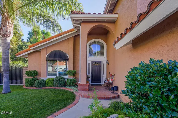 $1,050,000 | 20530 Lisa Gail Drive, Santa Clarita, CA 91350