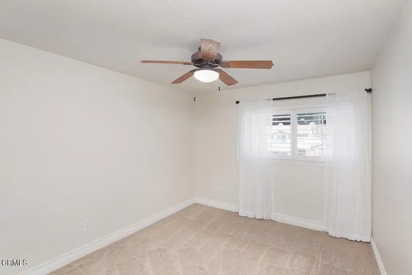 $1,050,000 | 20530 Lisa Gail Drive, Santa Clarita, CA 91350