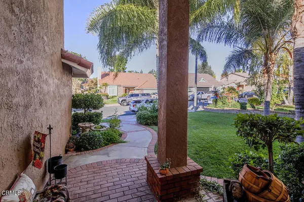 $1,050,000 | 20530 Lisa Gail Drive, Santa Clarita, CA 91350