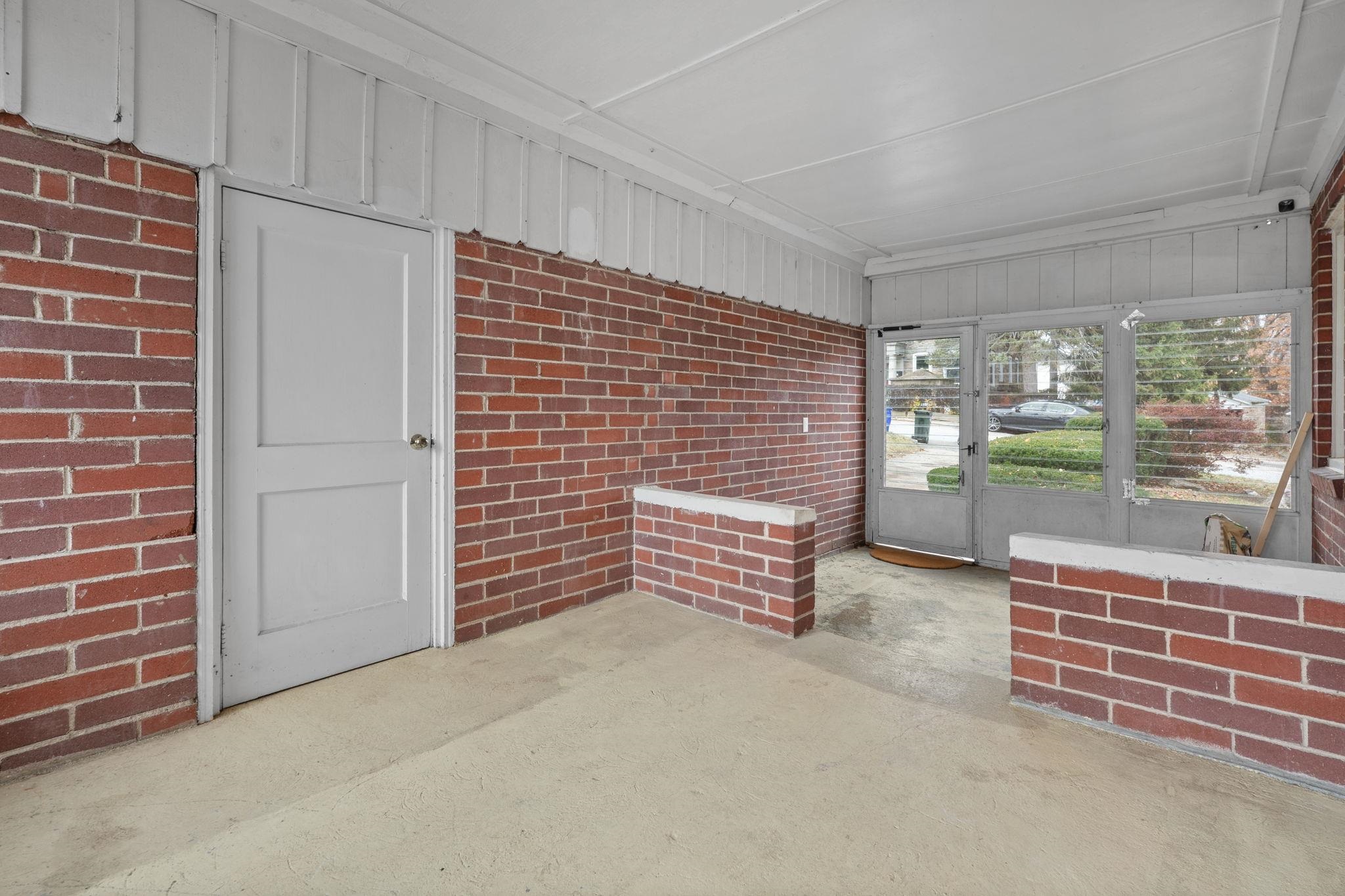 47 Rosedale Avenue Manchester, NH 03103 - Photo 30 of 41