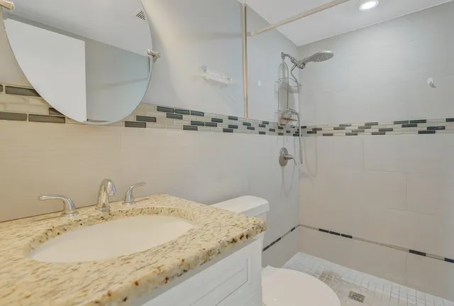 $2,100 | 9851 Sandalfoot Boulevard, Unit 207, Boca Raton, FL 33428