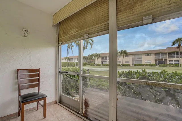 $2,100 | 9851 Sandalfoot Boulevard, Unit 207, Boca Raton, FL 33428