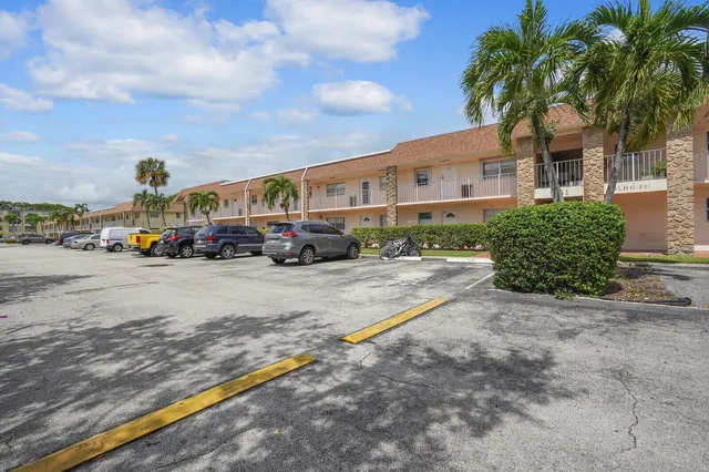 $2,100 | 9851 Sandalfoot Boulevard, Unit 207, Boca Raton, FL 33428