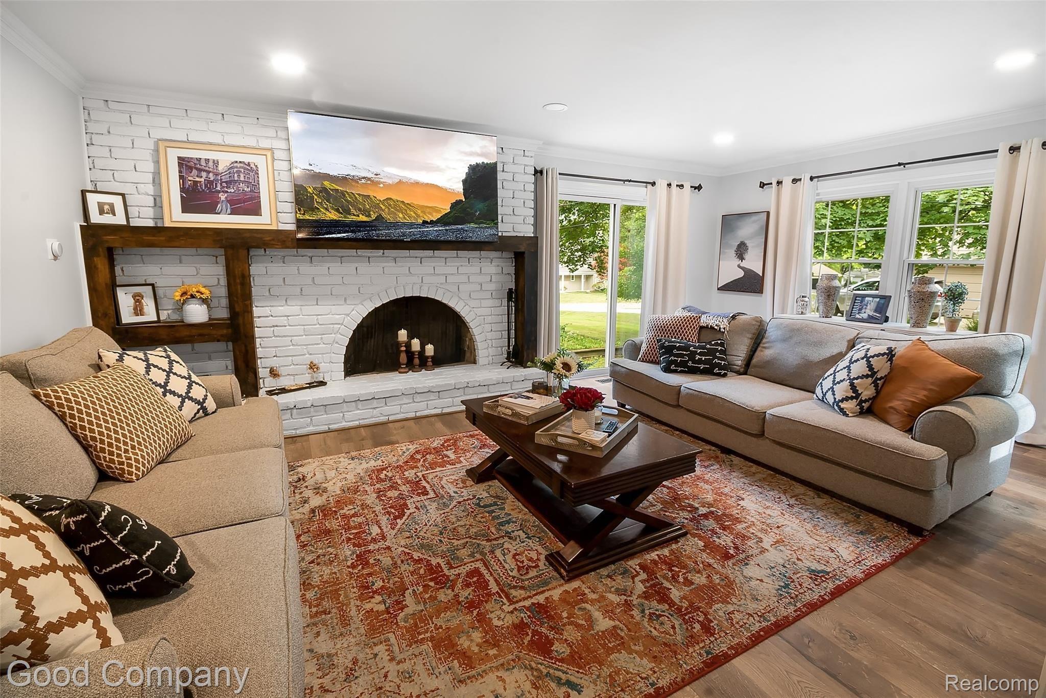 5557 Raven Road Bloomfield Hills, MI 48301 - Photo 13 of 25 5557-raven-road-bloomfield-hills-mi-usa-007.jpg