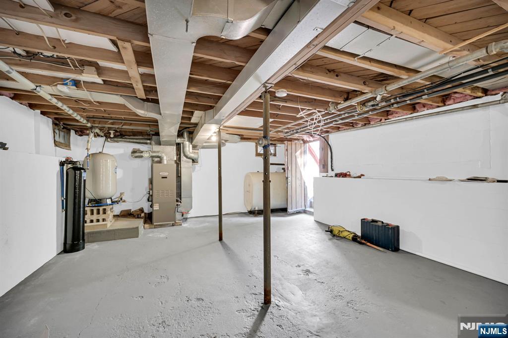 85 Breakneck Road Vernon, NJ 07422 - Photo 20 of 32 a view of empty room with wooden ceiling