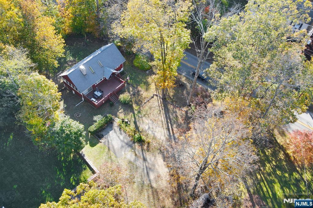 85 Breakneck Road Vernon, NJ 07422 - Photo 23 of 32 a view of a house with a yard