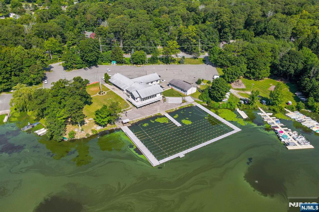 85 Breakneck Road Vernon, NJ 07422 - Photo 26 of 32 an aerial view of a house