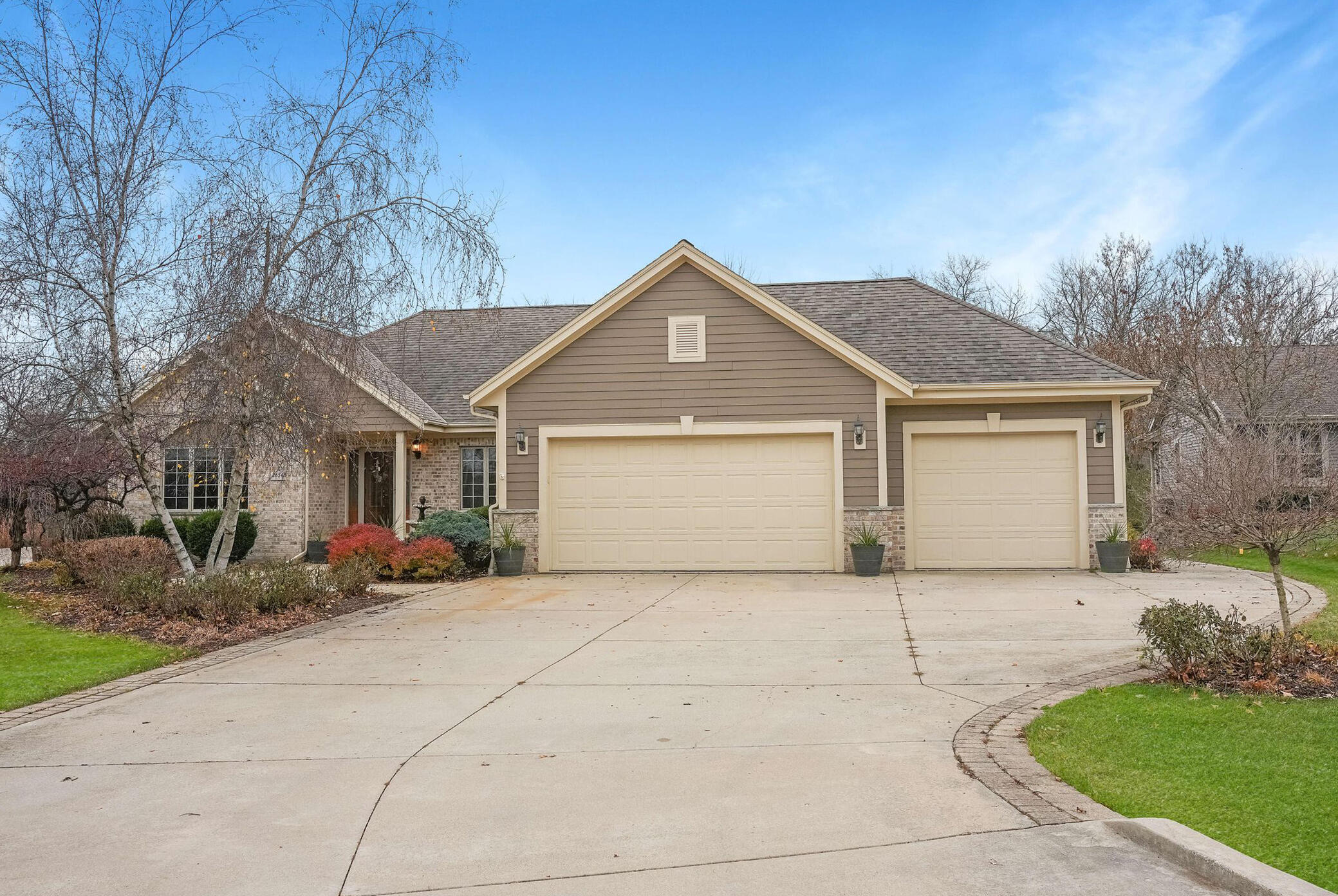 Front Exterior - Newer Roof!