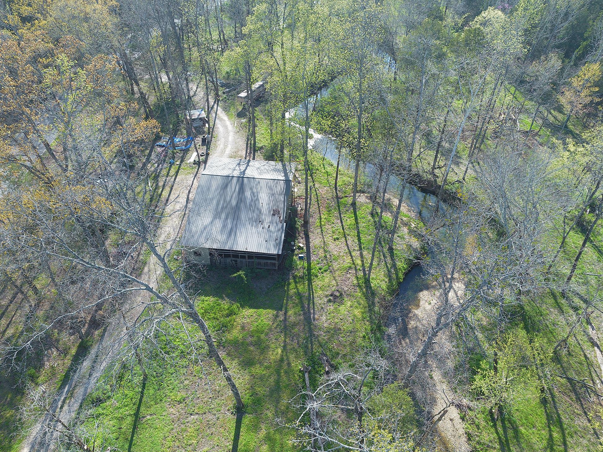 2995 Blue Spring Road Decherd, TN 37324 - Photo 4 of 28 Gallery Image 4