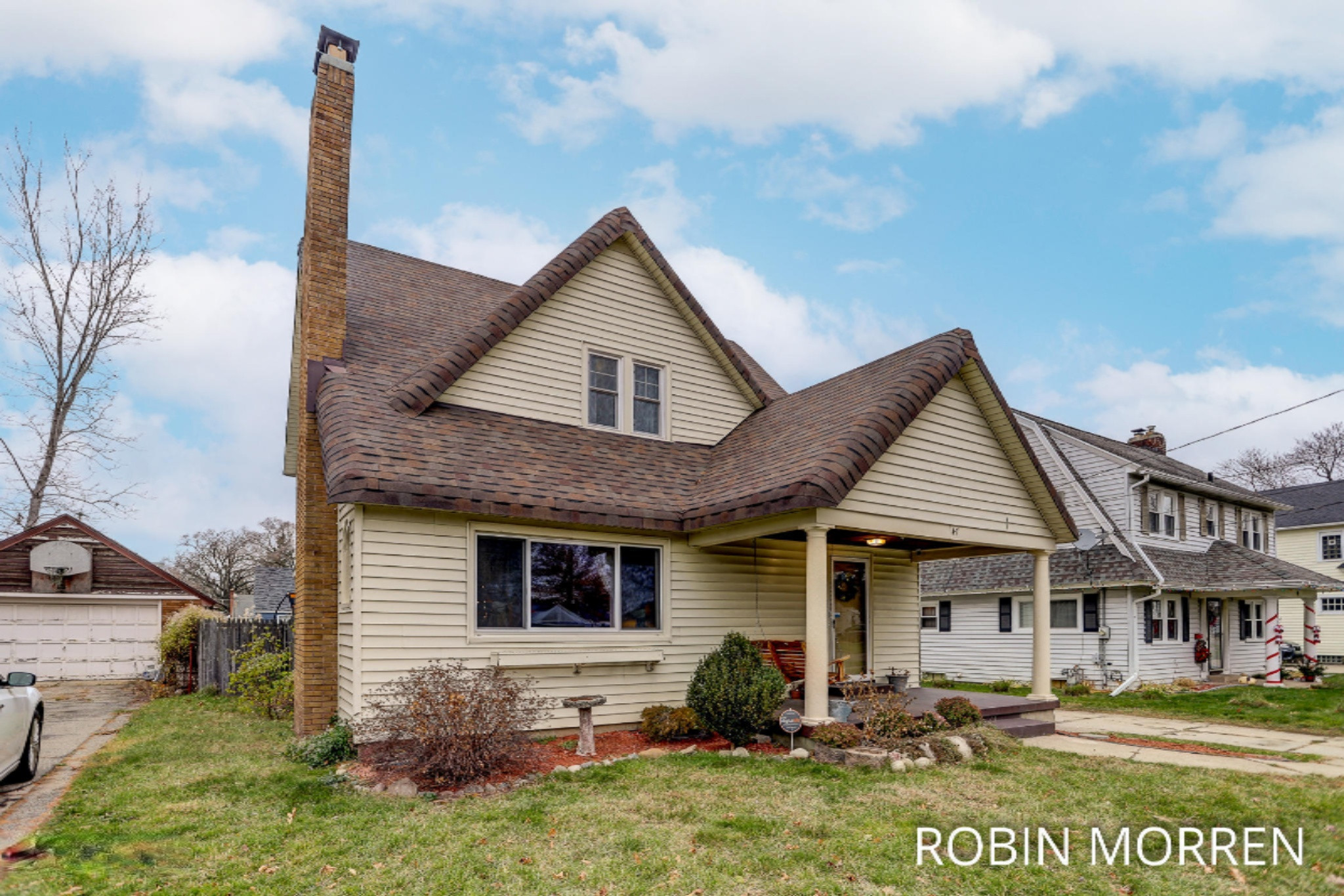 47 Manchester Rd SW, Wyoming-1