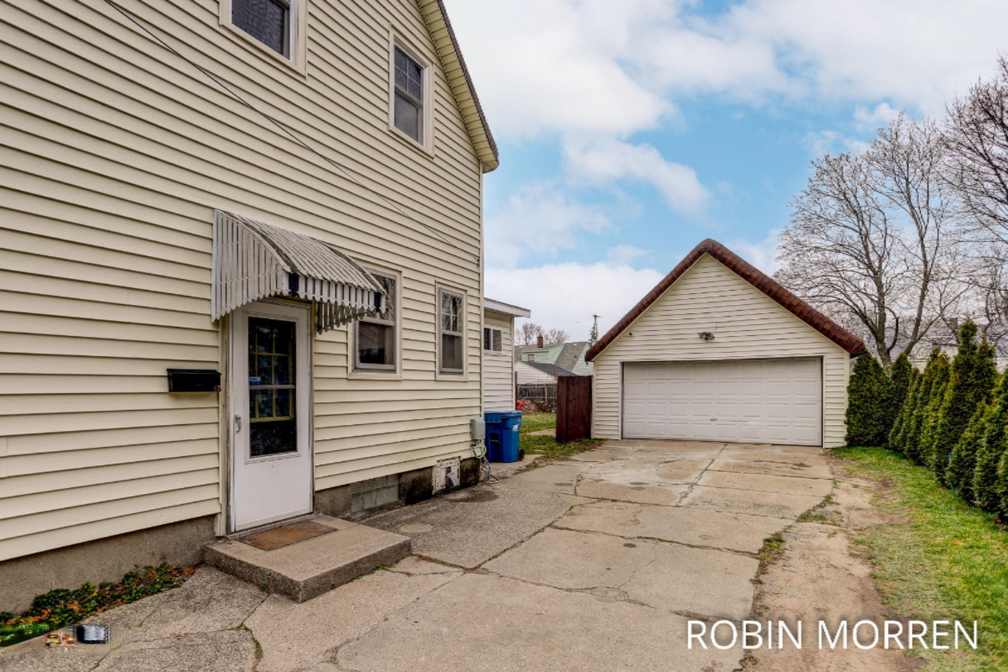 47 Manchester Road Southwest Grand Rapids, MI 49548 - Photo 3 of 40 47 Manchester Rd SW, Wyoming-5
