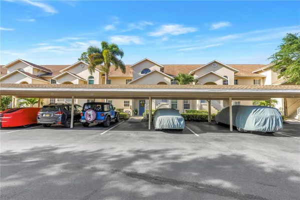 $2,850 | 8350 Wingate Drive, Unit 925, Sarasota, FL 34238