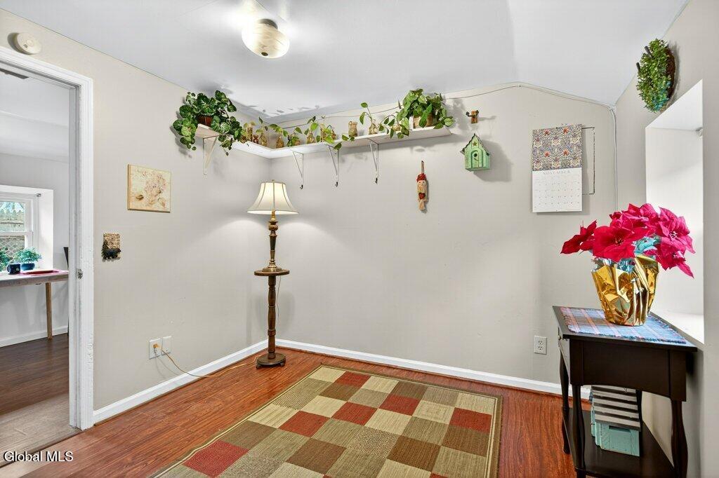 2553 3rd Avenue Schenectady, NY 12303 - Photo 11 of 32 011-DSC07309_m