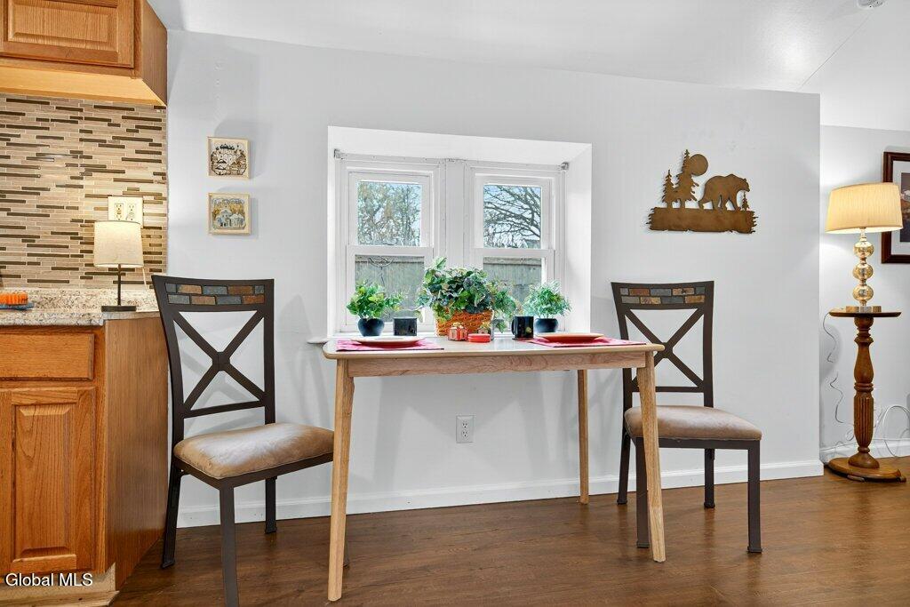 2553 3rd Avenue Schenectady, NY 12303 - Photo 12 of 32 012-DSC07287_m