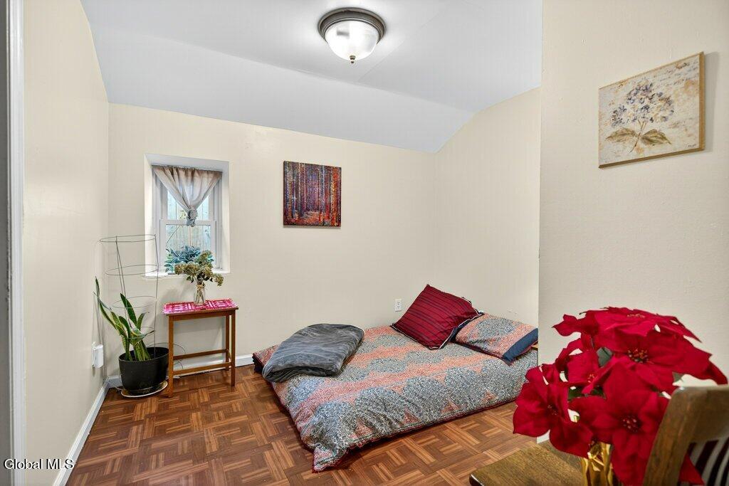 2553 3rd Avenue Schenectady, NY 12303 - Photo 13 of 32 013-DSC07333_m