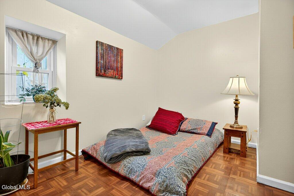 2553 3rd Avenue Schenectady, NY 12303 - Photo 14 of 32 014-DSC07338_m