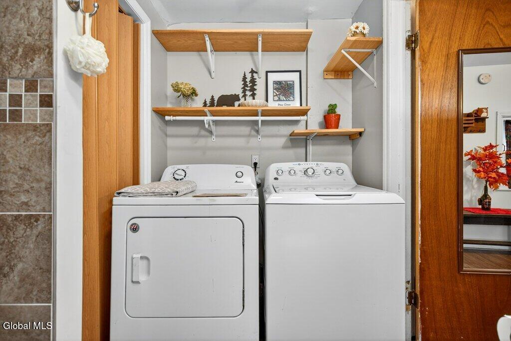 2553 3rd Avenue Schenectady, NY 12303 - Photo 6 of 32 006-DSC07383_m