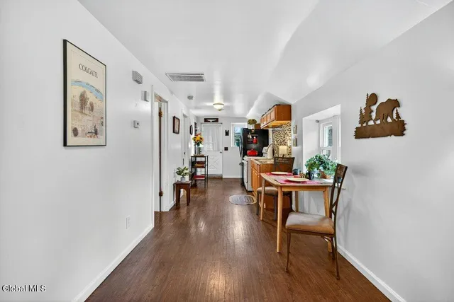 $179,900 | 2553 3rd Avenue, Rotterdam, NY 12303