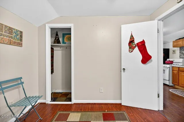 $179,900 | 2553 3rd Avenue, Rotterdam, NY 12303