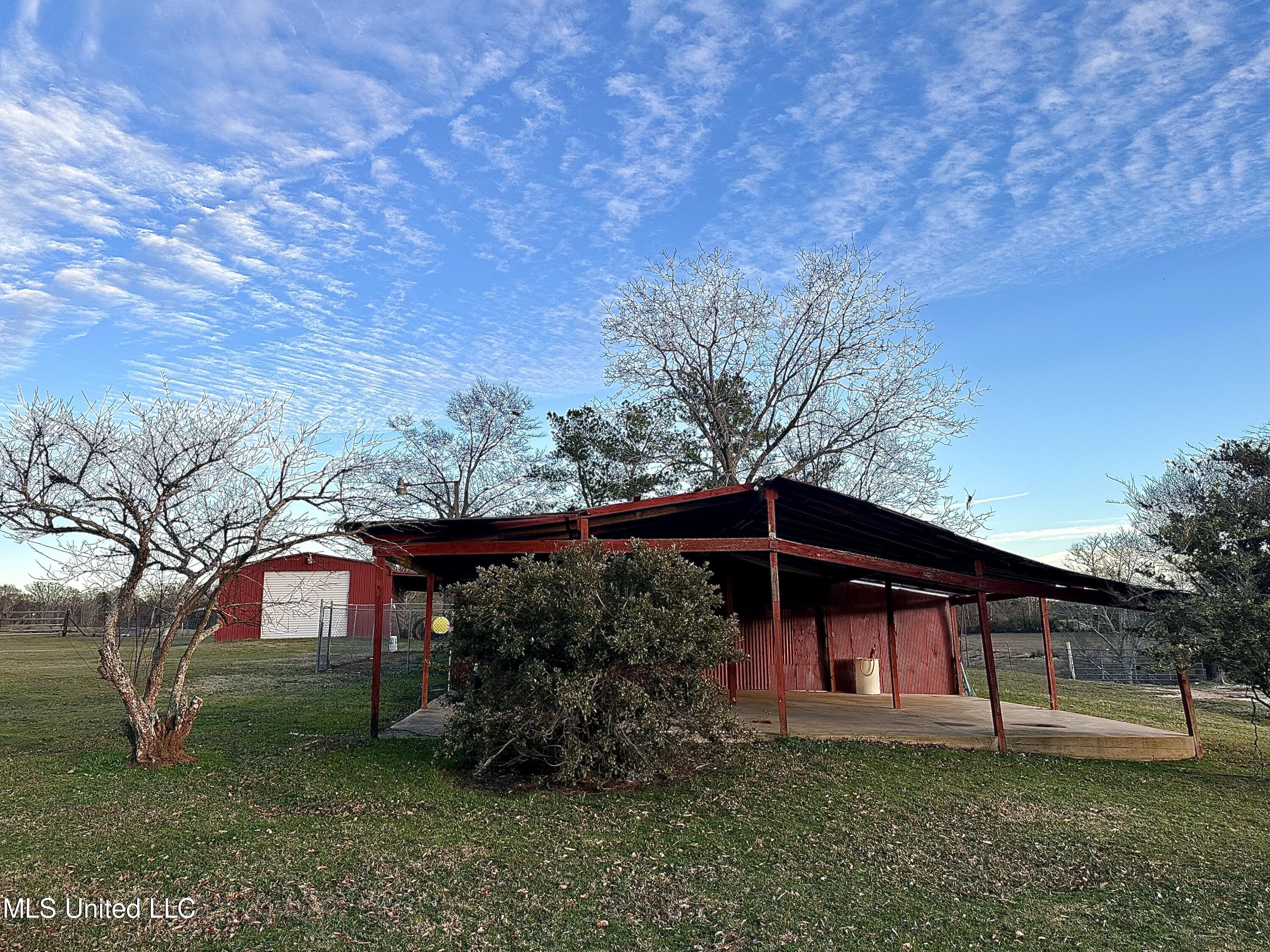 264 John Meadows Road Magee, MS 39111 - Photo 8 of 25 IMG_0130