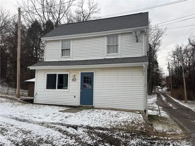 $850 | 144 South Wade Avenue, Washington, PA 15301