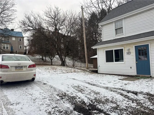 $850 | 144 South Wade Avenue, Washington, PA 15301