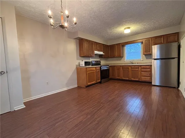 $850 | 144 South Wade Avenue, Washington, PA 15301