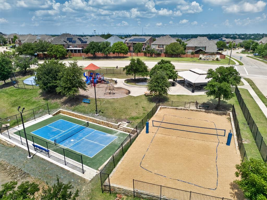 10115 Stone Harbor Way Irving, TX 75063 - Photo 10 of 40