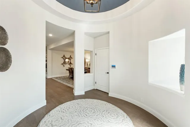 view of livingroom with furniture